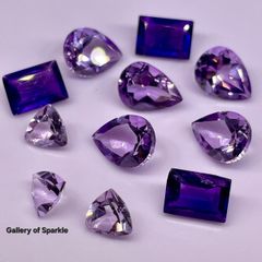 Set of semi-precious stones .