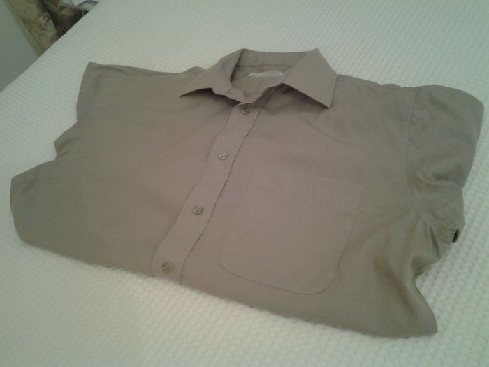 Men's Beige Shirt -Size L (16")