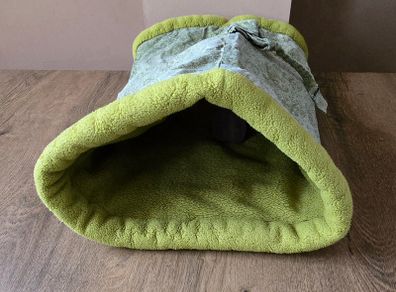 Large Guinea pig tunnel - green paisley
