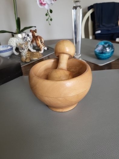 Pestle and mortar wooden