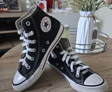 Black converse