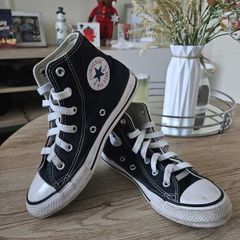Black converse