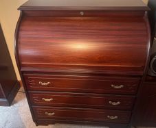 Mahogany roll-top Bureau Desk