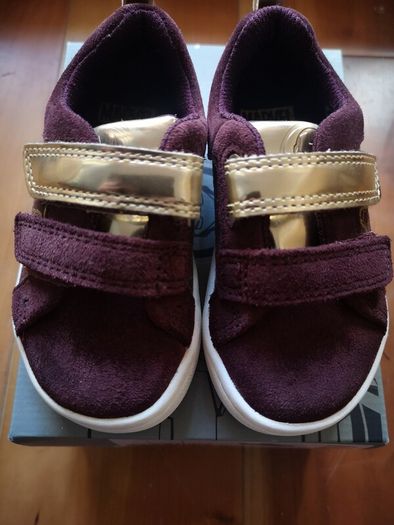 Clarks girls shoes gold&dark purple size 20