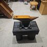 anvil on stand Image 8