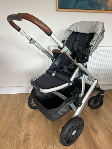 Uppababy Vista V2