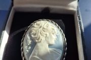 Vintage Cameo Brooch