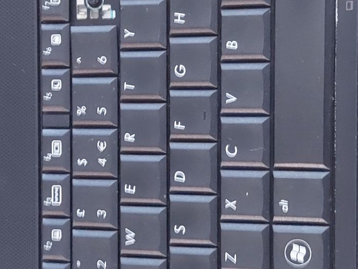 HP G61 15.6 inch Laptop, Model No. G61-110SA, I nte Pentium Dual Core CPU T4300, 2.1GHz, 4GB Ram, 500GB HDD, Windows 7,Explorer,  chrome, Firefox,etc
