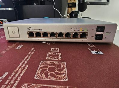Ubiquiti UniFi US-8-150W PoE switch