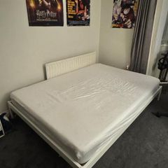 Double bed frame