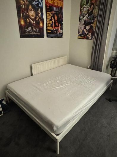 Double bed frame