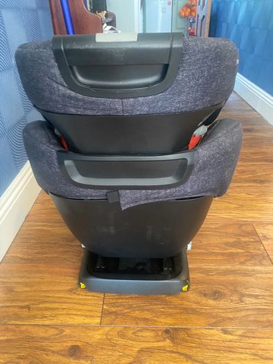 childs car seat