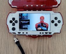 PSP 1004 White Modded 2 Original Batteries 64gb original charger
