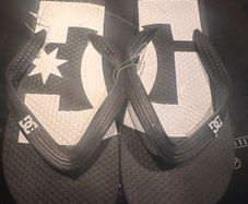 Dc shoes flip flops new size 10