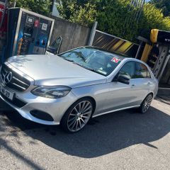Mercedes E220-AMG