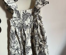 Girl dress