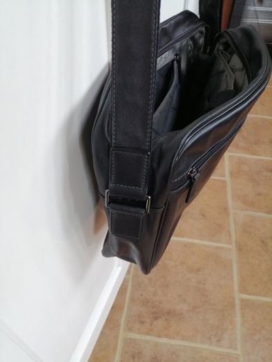 David William Black Leather Computer Bag