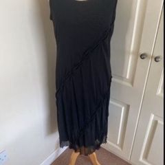 Sandwich layer black dress 12/14/16