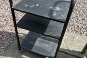 Shelving on castors