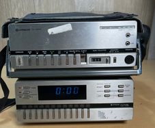 Hitachi VT-7000E VHS Portable Video Cassette Recorder + VT-TU70E Tuner VGC