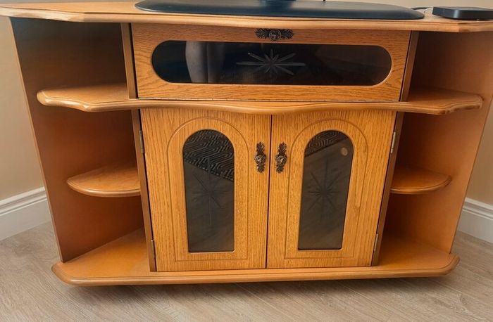 Corner TV unit