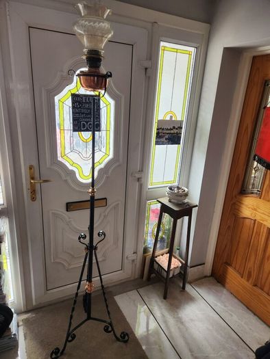Fabulous expandable working oil lamp wih brass and copper detailing