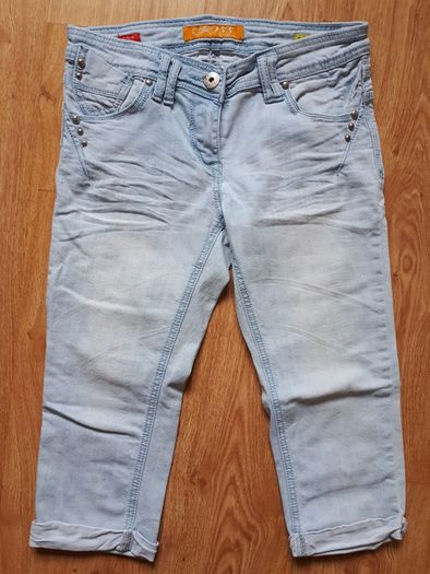 Shorts "Kiss"  Size 8