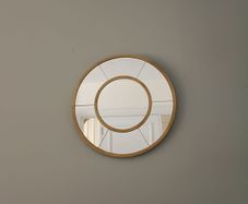 Mirror 14 inches wide in excellent condition with no issues Collection from Kinsale area