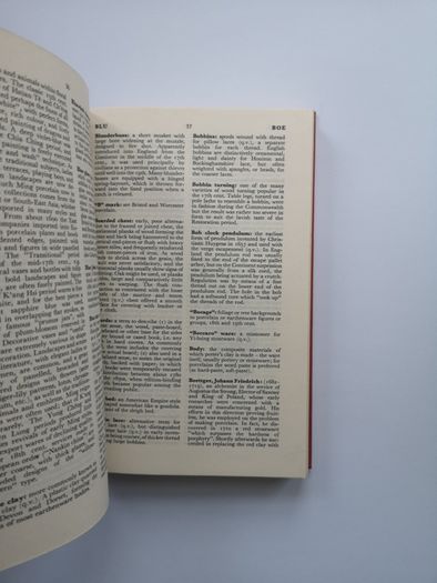 the connoisseurs Handbook of an antique collecting