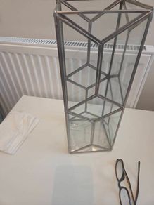 Hurricane candle holder