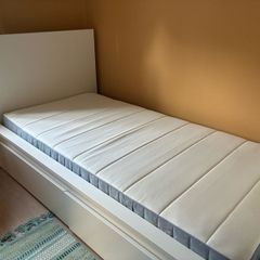 Single bed and mattress