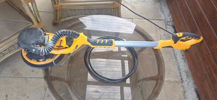 Drywall sander