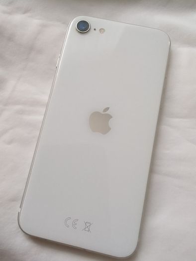 iPhone 7 white back
