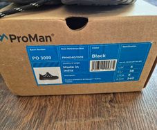 New steel toe cap shoes