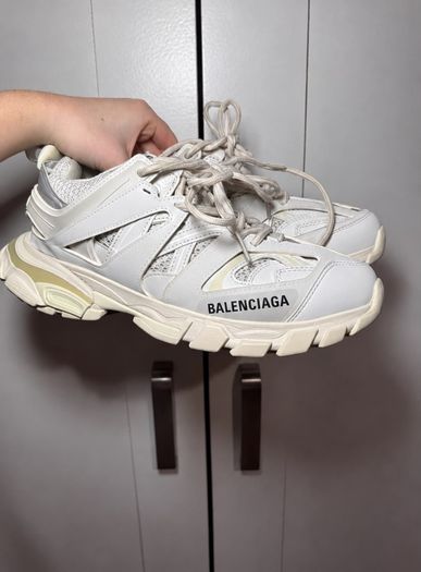 Balenciaga tracks size 40