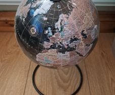 Stylish Black Mini Globe