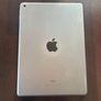 Apple iPad 2018 (6th gen) Image 2