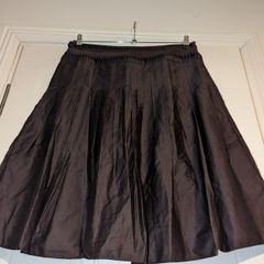 Perfect for Summer. gorgeous pleated midi skirt from Tommy Hilfiger