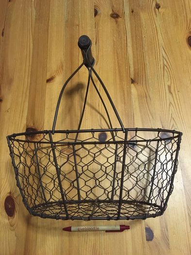Large Avoca-Style Wire Basket AS NEW