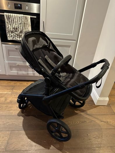 Bugaboo fox 5 - limited edition Noir with accessories