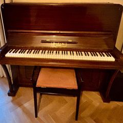 Piano (Free to take)