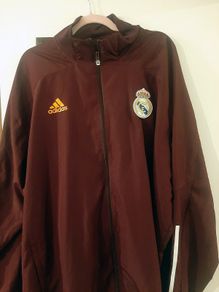 Real Madrid tracksuit 3XL as new - 55 euros