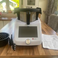 Monsieur Cuisine Smart Food Processor