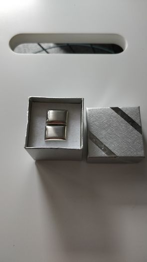Cufflinks