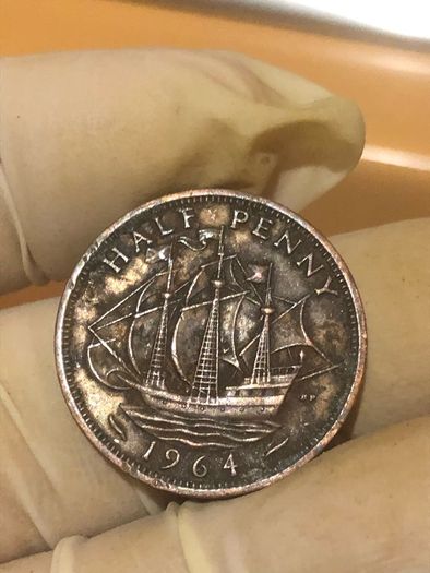 Elizabeth Halfpenny  x28 Pictures of each coin