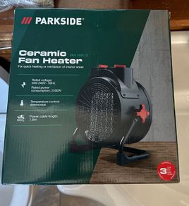 Ceramic fan heater