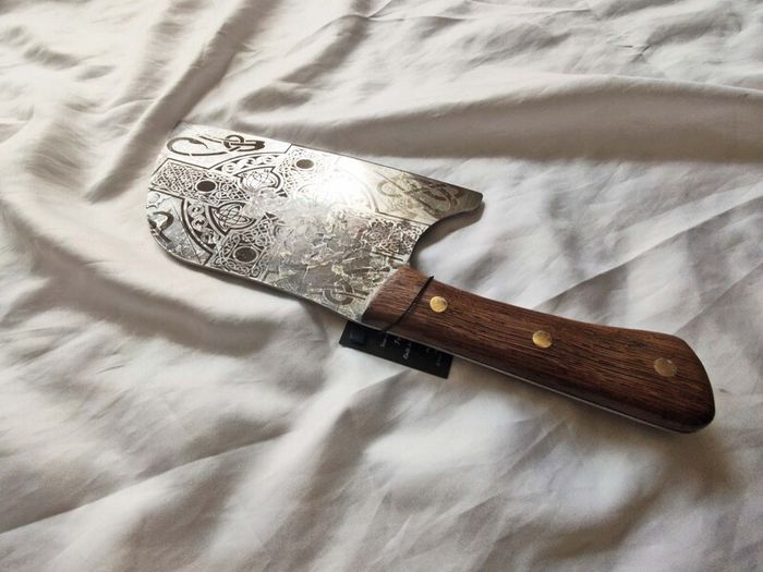 Cleaver Knife Celtic Irish Cross By Di'Casteel