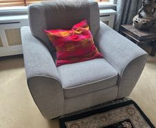 Sofa set brand new only 1 year old in amazing condition