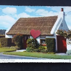 Ireland Postcard : An Irish Wayside Cottage - 1980s