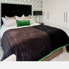 Pillow and throw set